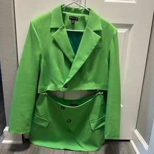 Maching set : Top + Skirt 💚